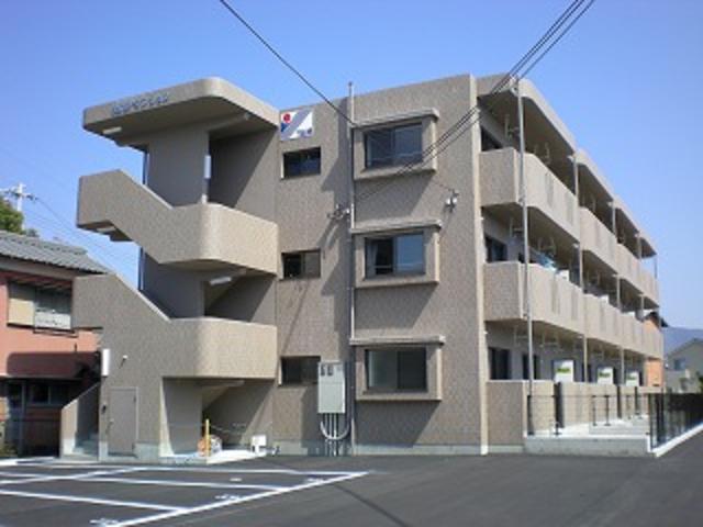 【鯉田マンションの建物外観】