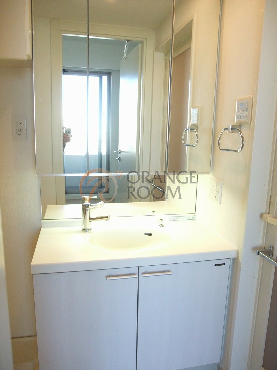 洗面設備　同建物参考写真