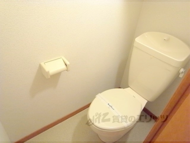 トイレ　シンプルでキレイなトイレです。