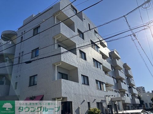 藤沢市片瀬海岸のマンションの建物外観