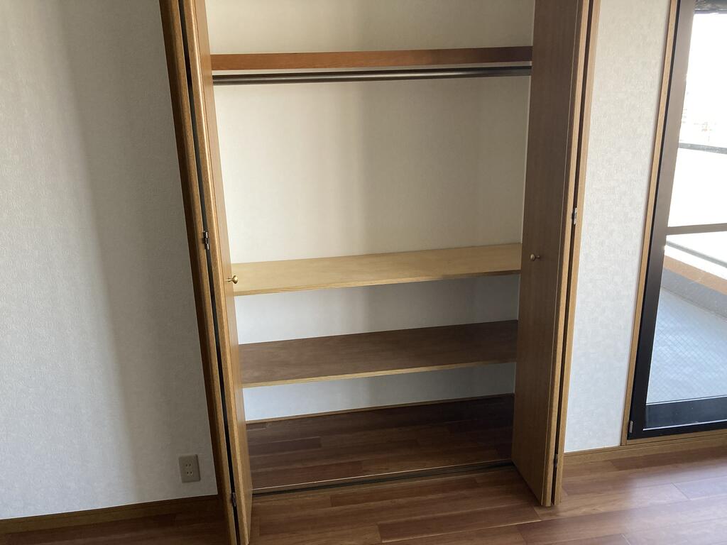 収納　クローゼット