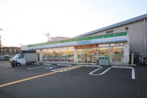 サンクリエイトⅡＡ棟・Ｂ棟　ファミリーマート茨木西河原店（その他　756m）