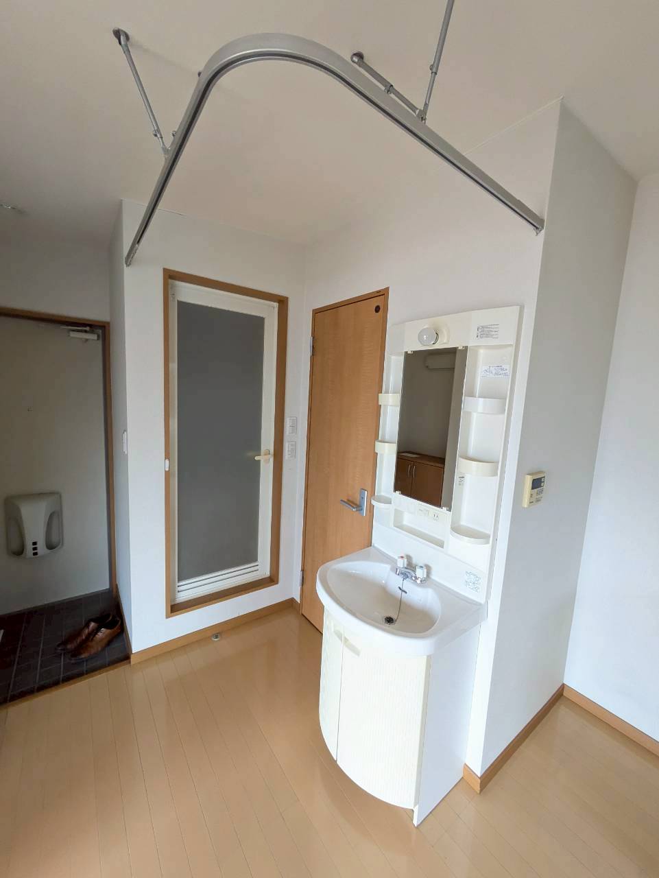 洗面設備　2025年10月撮影※現況を優先します。