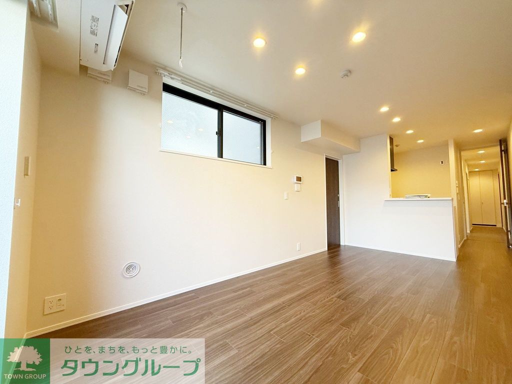 居室・リビング　エントランス