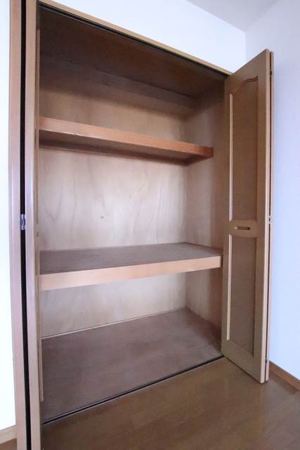 収納　８．１帖洋室収納☆彡