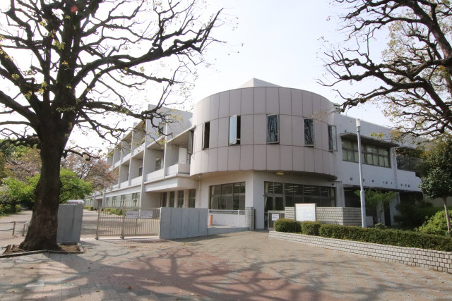 小学校　相模原市立小山小学校（小学校）まで750m