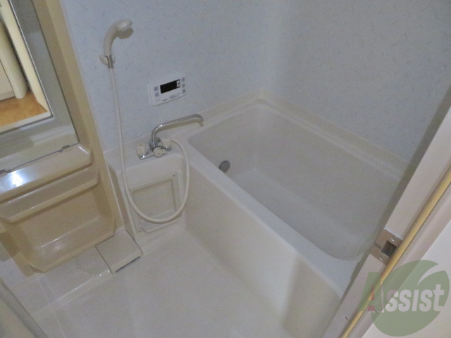 バス・シャワールーム　疲れた時はゆっくり湯船につかってみてはいかがでしょうか。