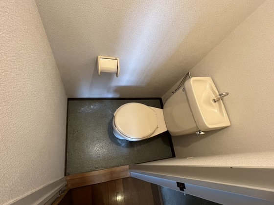 トイレ　リフォーム前