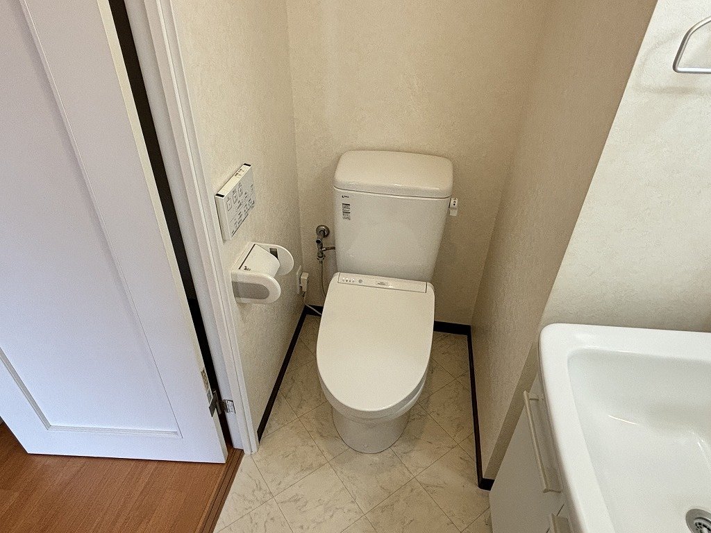 トイレ　ウォシュレット完備