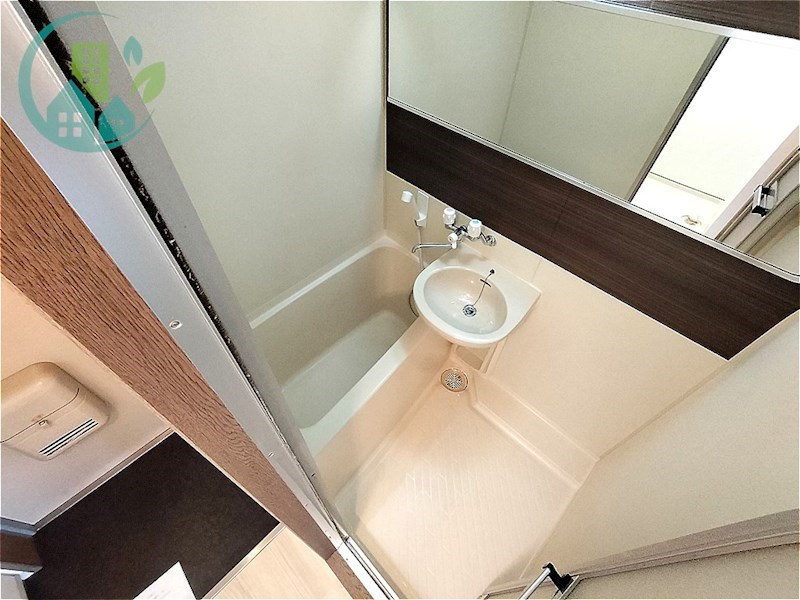 バス・シャワールーム　シャトラン弓木参番館（ネット無料）