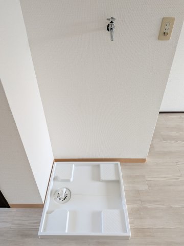 その他　室内洗濯機置場です