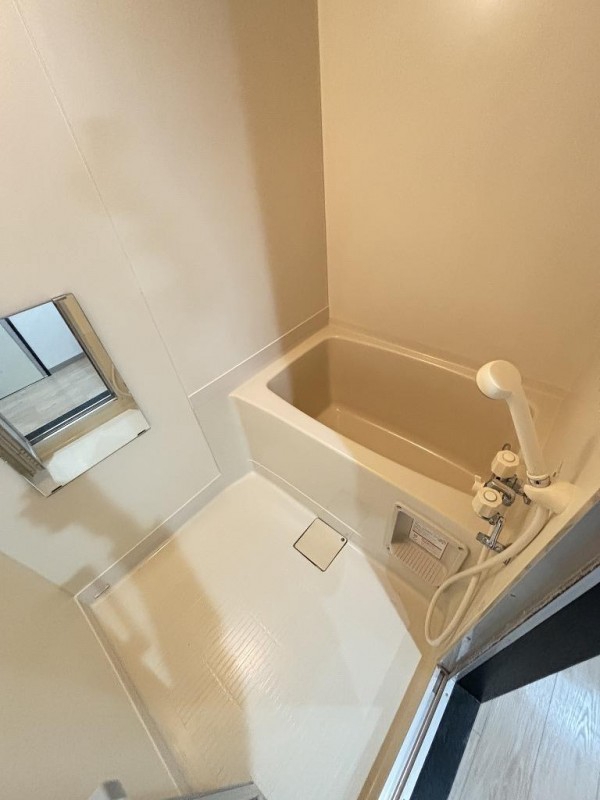 バス・シャワールーム　浴室