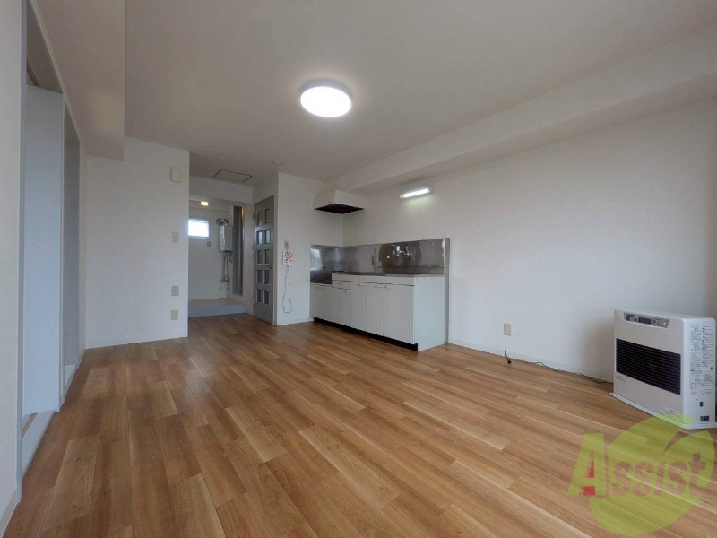 居室・リビング　広くてキレイなお部屋が広がっていて、充実した生活が送れそう。