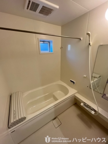 バス・シャワールーム　※別物件参参考写真色味、間取り、設備等実際とは異なる可能性が