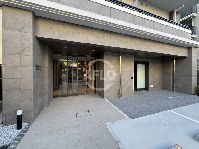 エントランス　ロイジェント玉川　エントランス