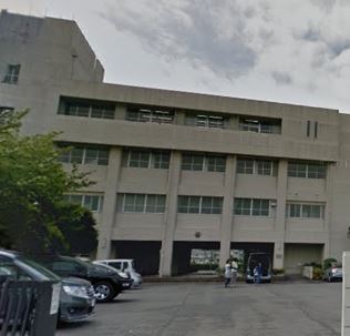 中学校　伊勢原市立中沢中学校（中学校）まで579m