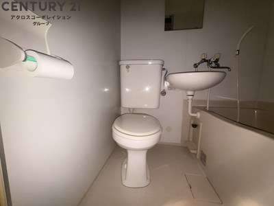 トイレ　浴室内にトイレがあります☆