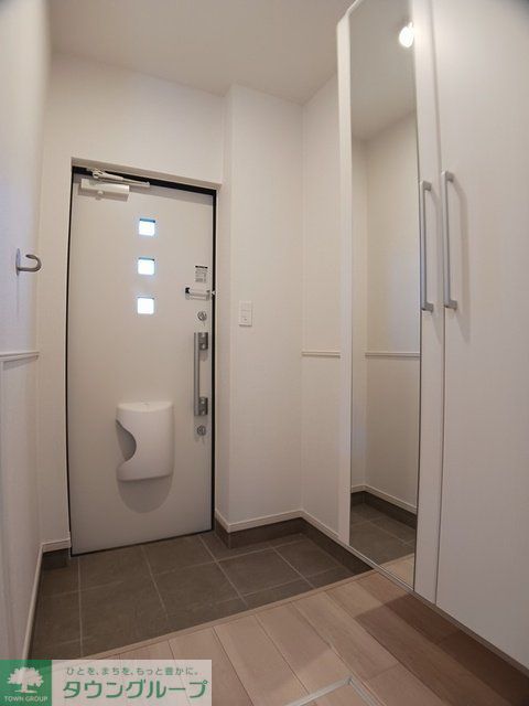 玄関　お問合せはタウンハウジングまで！※現地待合わせ相談可能