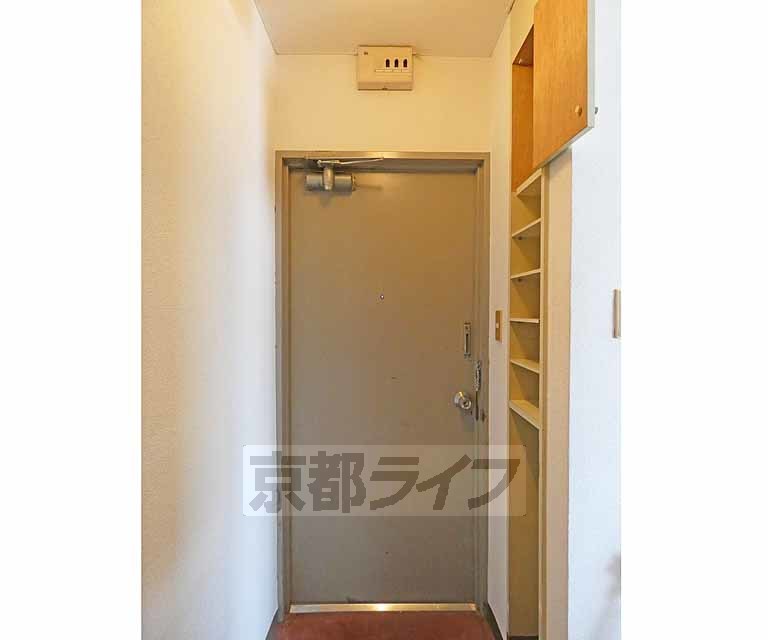 玄関　玄関です。