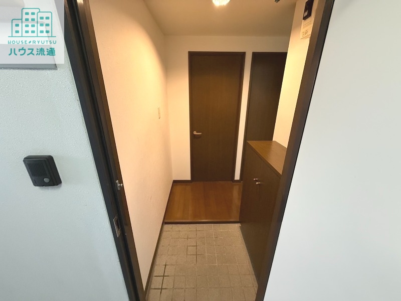 玄関　※別号室の写真※