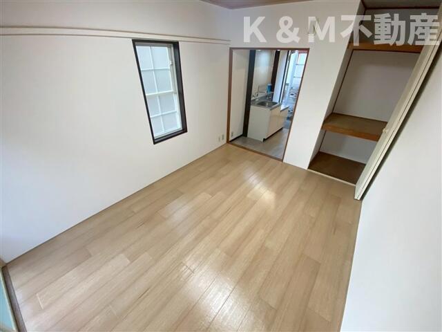 居室・リビング　居間です