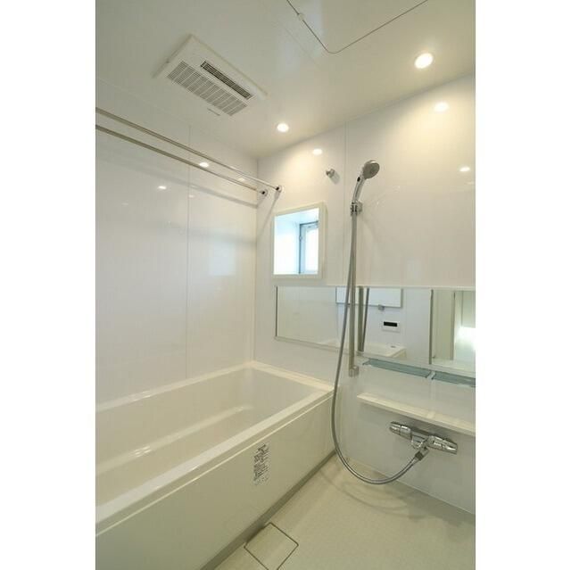 バス・シャワールーム　日々の疲れを癒すお風呂付です