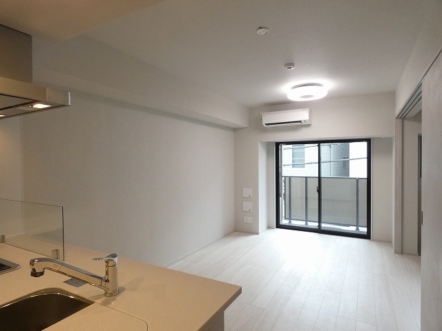 居室・リビング　内観1