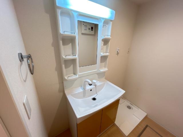 洗面設備　洗髪洗面化粧台