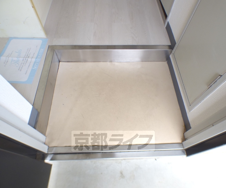 玄関　玄関です。