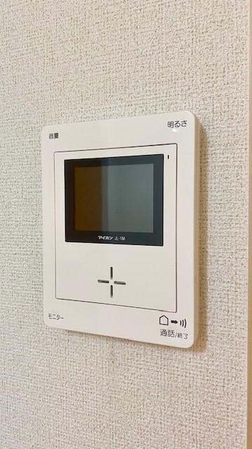 セキュリティ　モニター付きインターホン