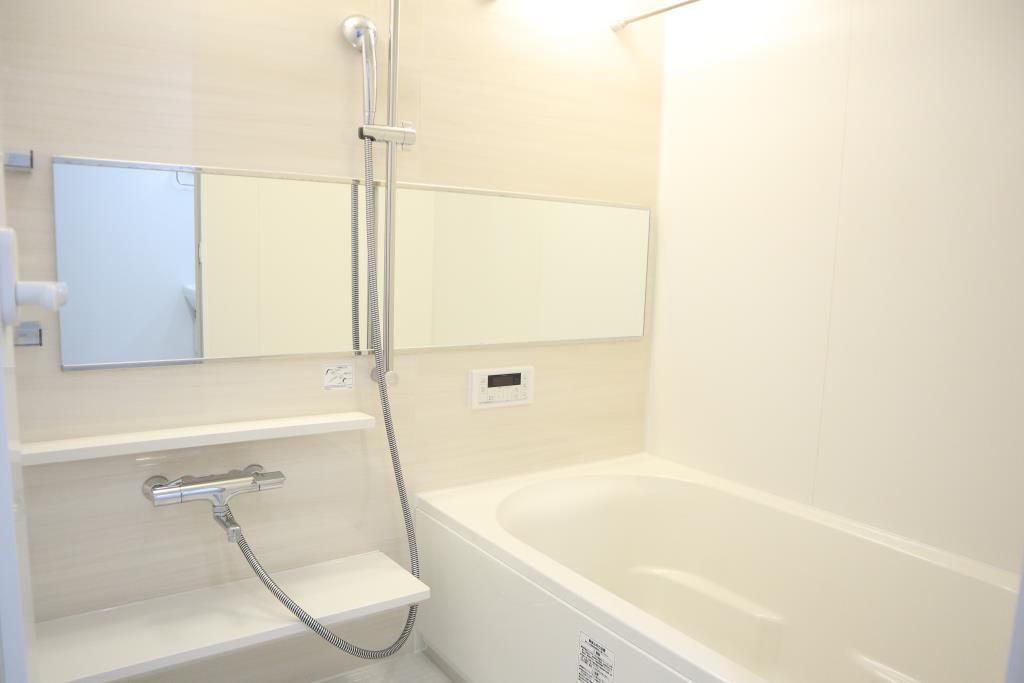 バス・シャワールーム　サイズ1418で広々