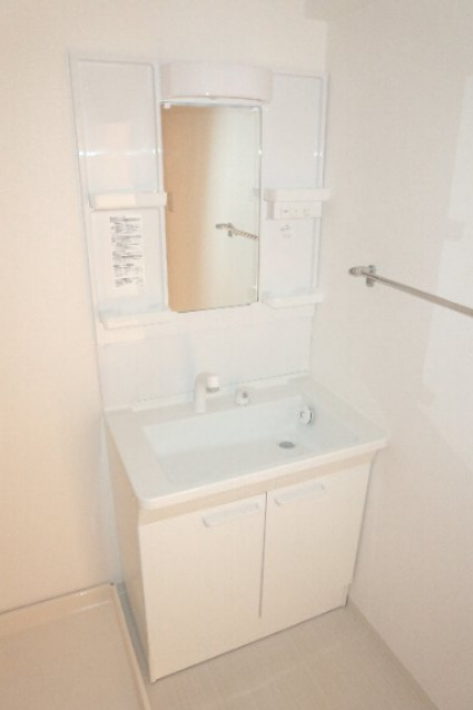 洗面設備　広い洗面スペース