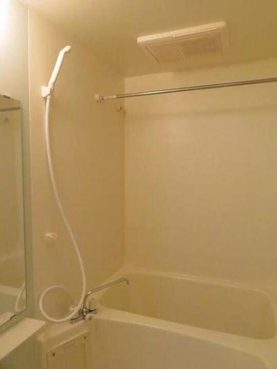 バス・シャワールーム　浴室