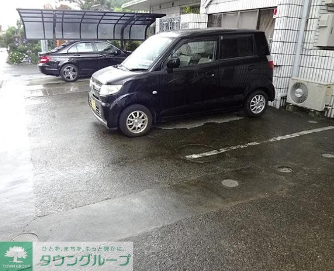 駐車場　駐車場