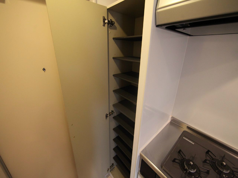 玄関　玄関　シューズボックス付（収納充実してます）