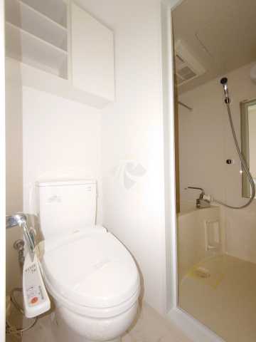 トイレ　※参考写真です。似た間取りの別部屋になります。