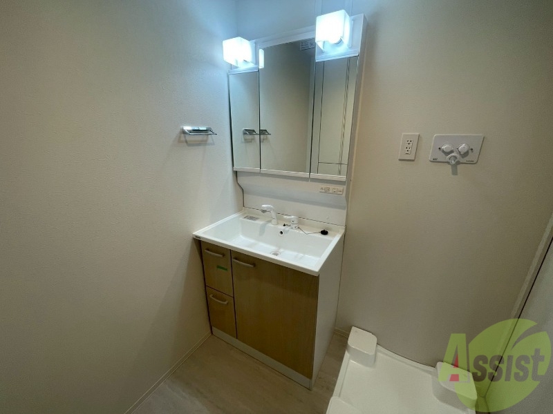 洗面設備　シャンプードレッサーで身支度もラクラクです！