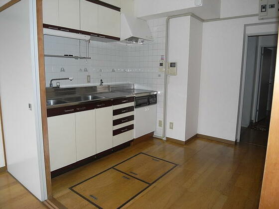 キッチン　※別部屋参考写真