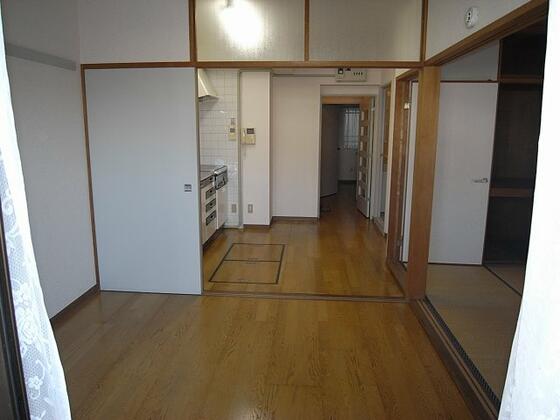 居室・リビング　※別部屋参考写真