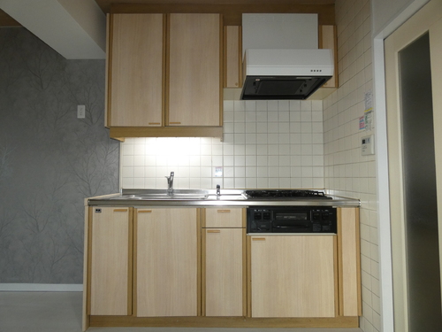 キッチン　キッチン（内装後）