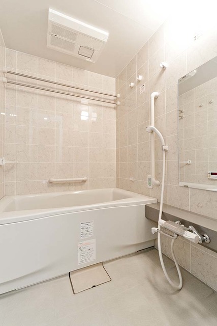 バス・シャワールーム　※写真は同タイプ住戸です。