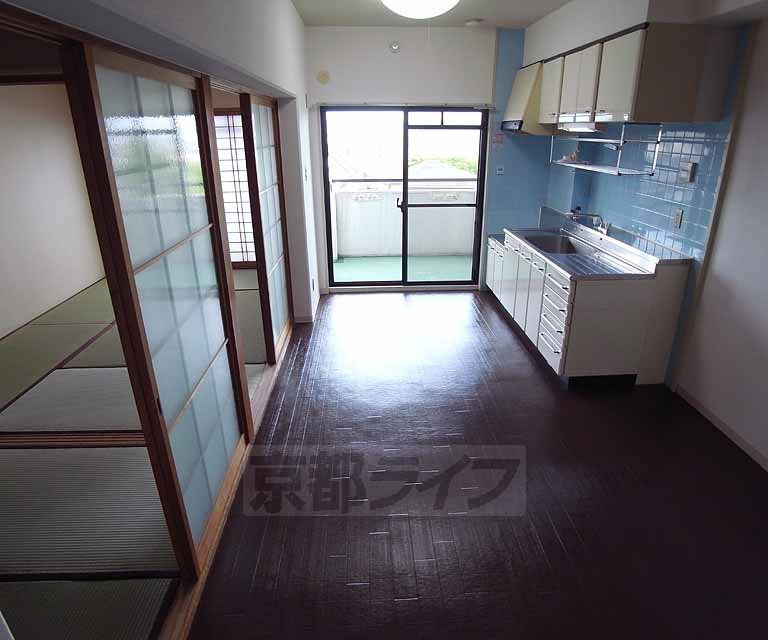 居室・リビング　開放感のある広々室内です！