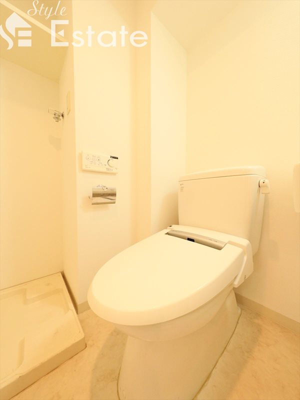 トイレ　温水洗浄便座付トイレ