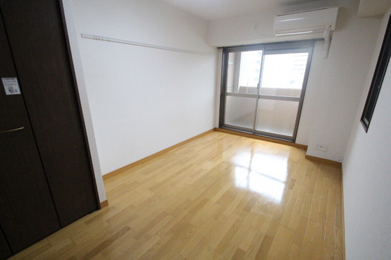 居室・リビング　※別部屋の写真です