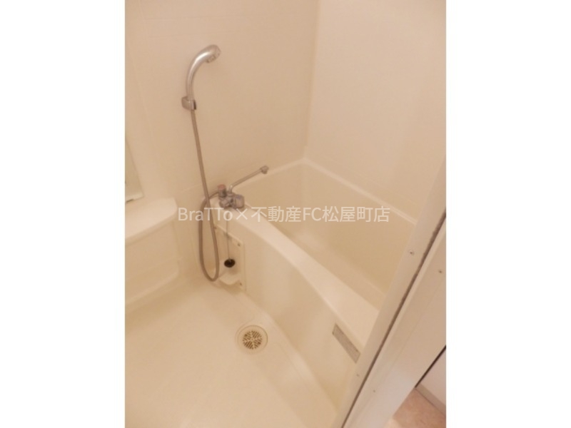 バス・シャワールーム　バス（浴室乾燥機付き）