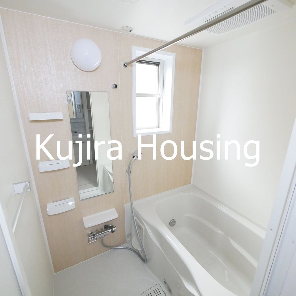 バス・シャワールーム　★嬉しい窓付きお風呂★