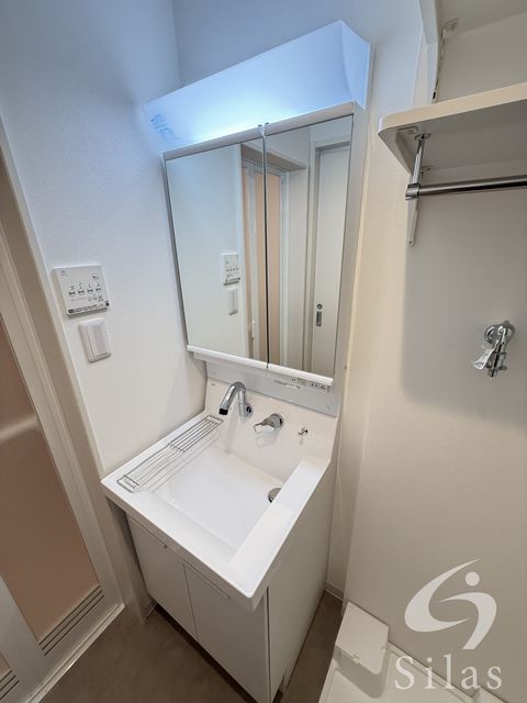 洗面設備　同仕様