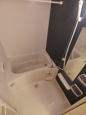 バス・シャワールーム　イメージ101号室の写真（反転あり）