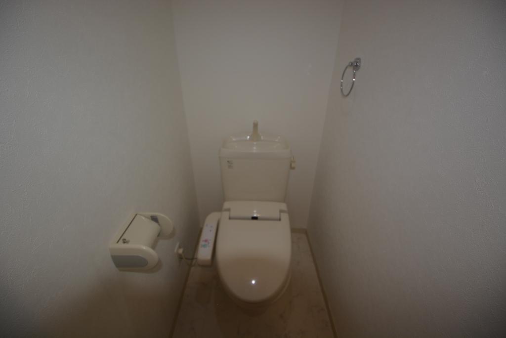 トイレ　シャワー付トイレ