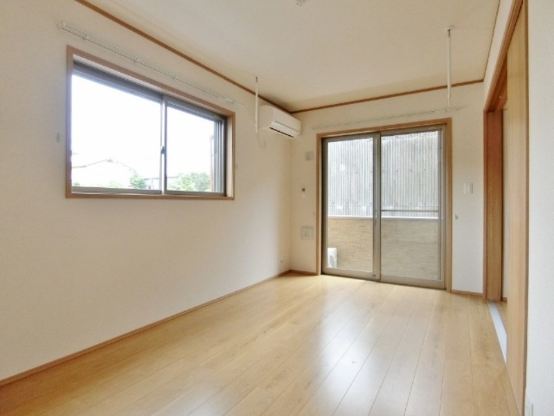 居室・リビング　図面と現状に相違がある場合には現状を優先